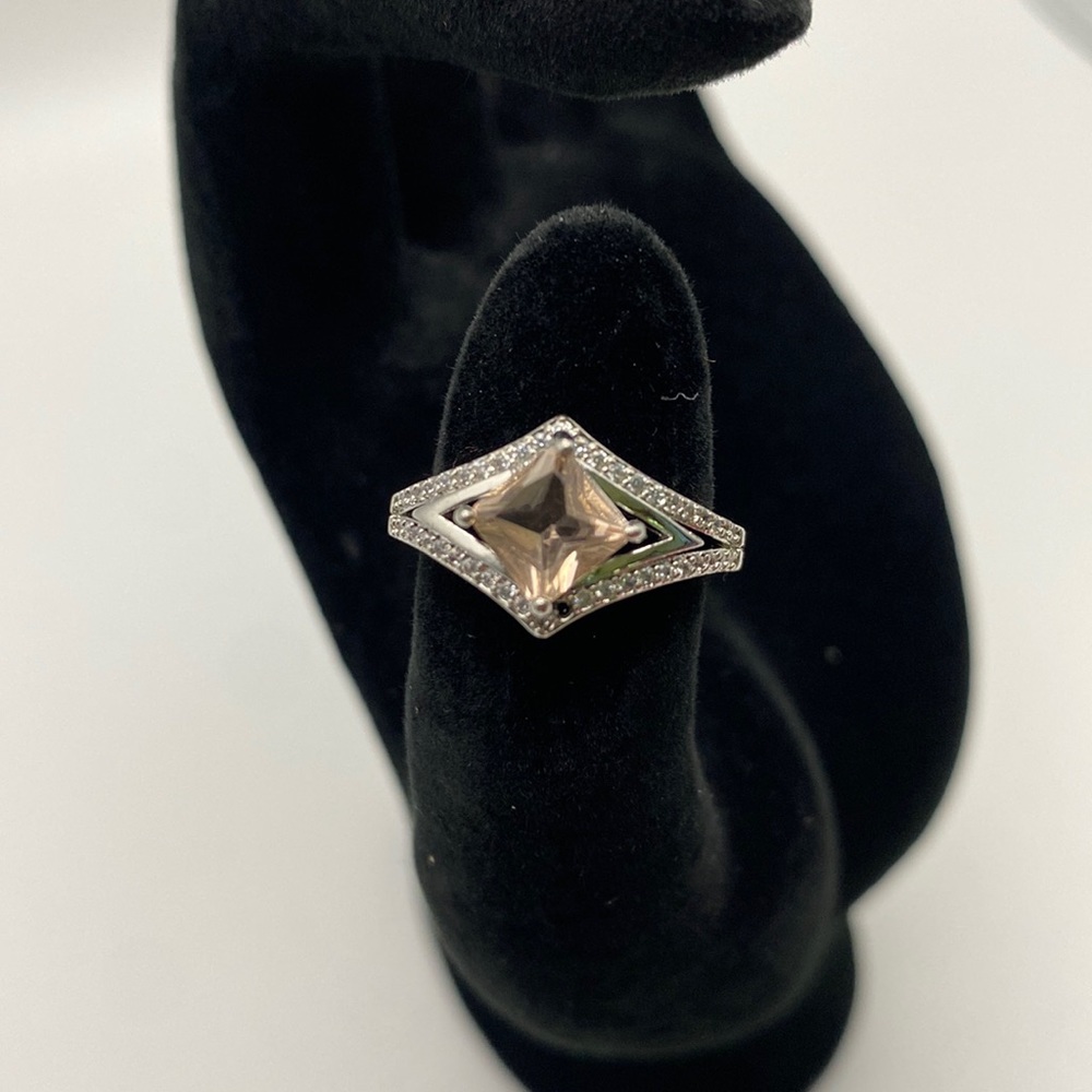 Beautiful Silver Plated Ring w/ Large Pink Crystal and Clear Crystals